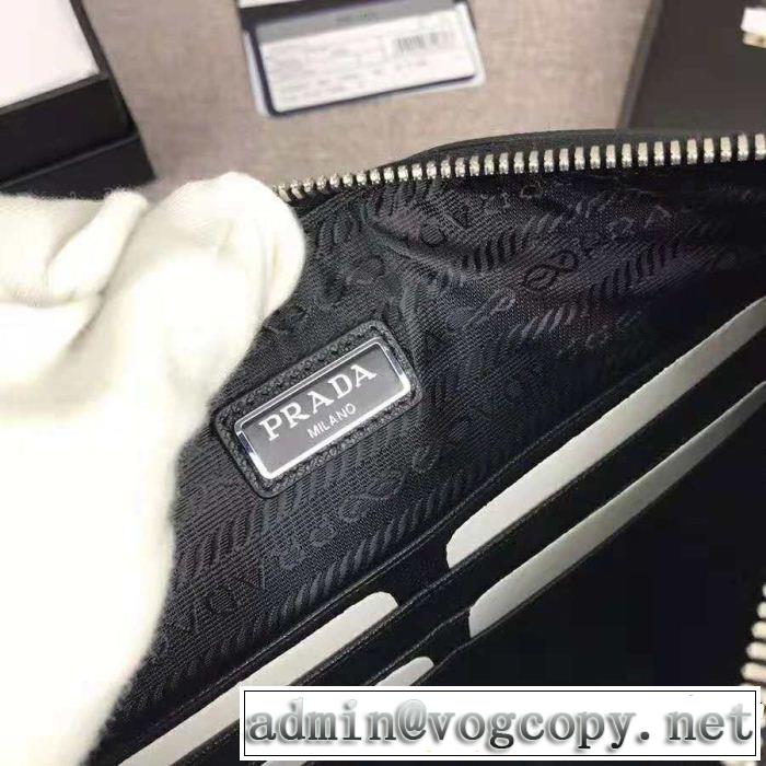 PRADA 2色可選 ポーチ希少性の高い 2018年秋冬シーズン プラダ 大胆なデザイン