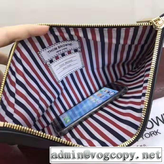 オシャレを満喫できるトムブラウン国内完売 THOM BROWNE ポーチ 2018【SALE！】