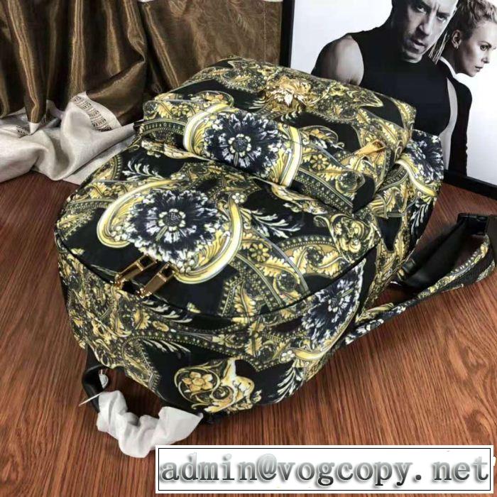 ファッショニスタ愛用リュック、バックパック  ヴェルサーチ長く使える！ VERSACE 2018年秋冬入荷
