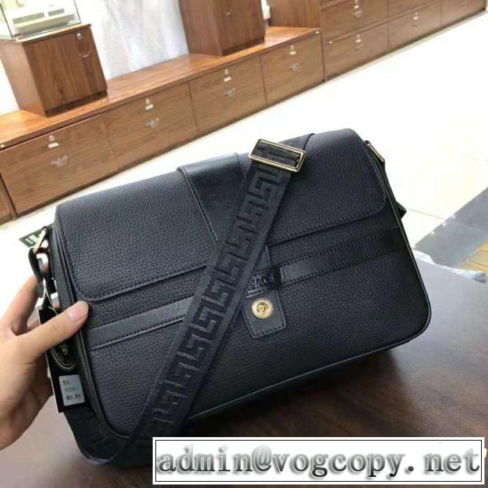 美品*入手困難 ヴェルサーチ2018新品入荷 VERSACE 流行の注目ブランド再入荷！