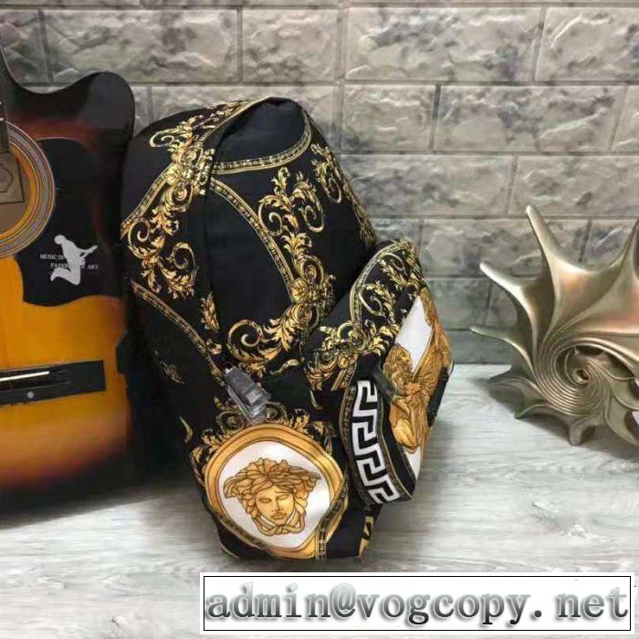 今季新作登場 リュック、バックパック VERSACE 希少性の高い ヴェルサーチ 2018年秋冬入荷