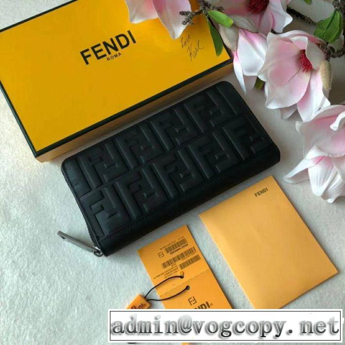 2018年秋冬シーズン FENDI 売上ランキング1位 フェンディ 長財布 大流行中
