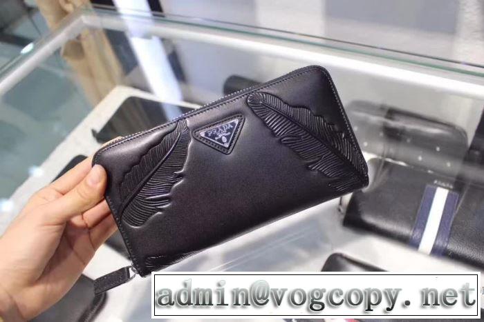 上品な輝きを放つ形長財布お得本物保証2018春夏新作 プラダ PRADA