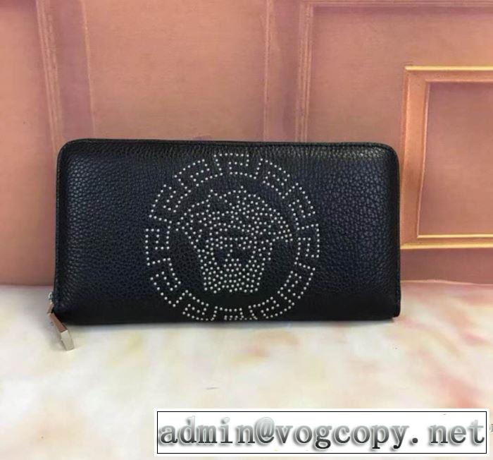 2018 ヴェルサーチ VERSACE 高級感を演出 長財布