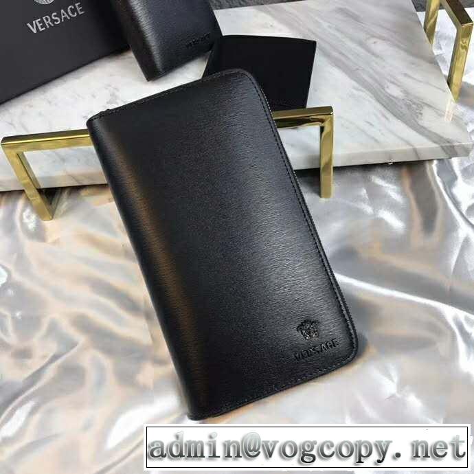 大人っぽく知的な ヴェルサーチ超人気美品 VERSACE新季度 財布 希少価値大