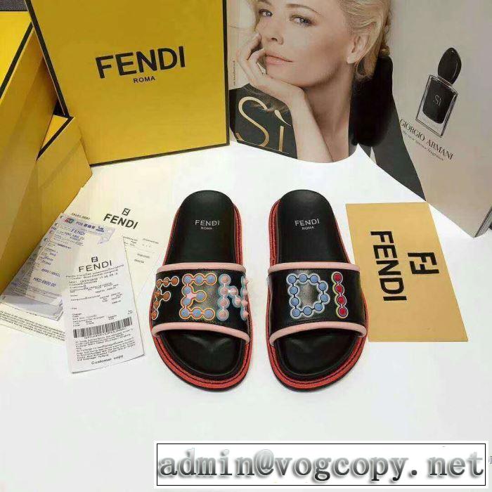追跡あり☆入手困難!! フェンディ FENDI 2018春夏新作 サンダル
