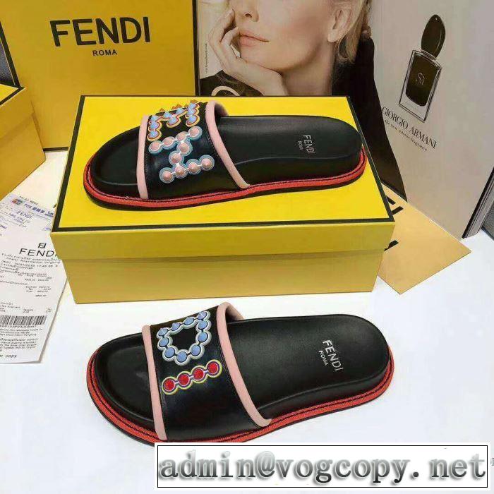 追跡あり☆入手困難!! フェンディ FENDI 2018春夏新作 サンダル