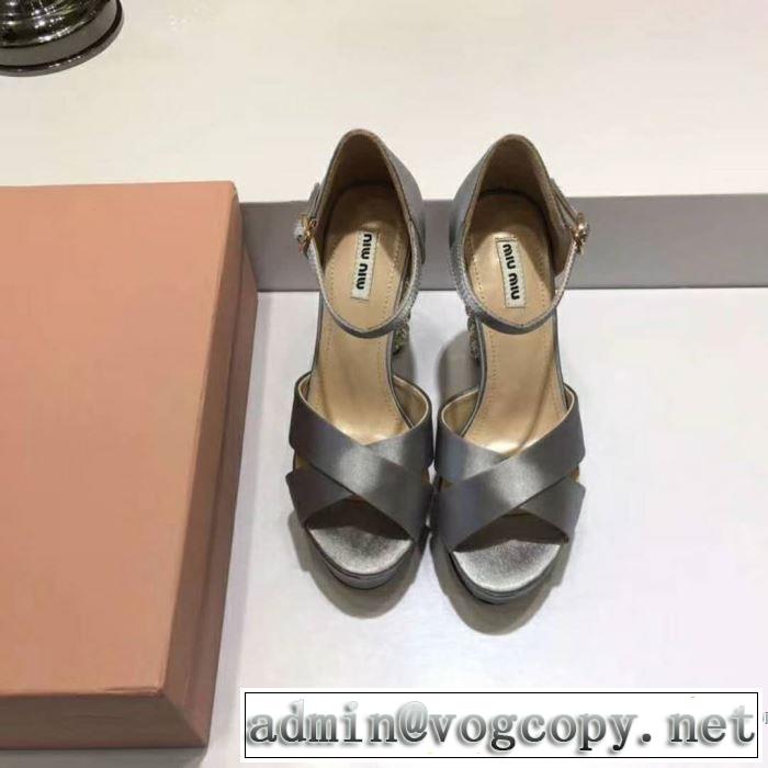 大人キレイに仕立てる ミュウミュウ MIUMIU 2018春夏新作 サンダル 2色可選