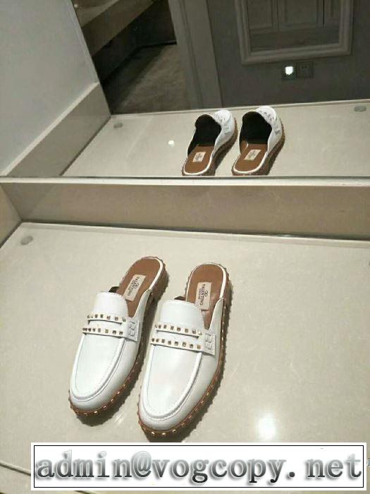 驚きの破格値爆買い ヴァレンティノ VALENTINO 2018春夏新作 サンダル 4色可選