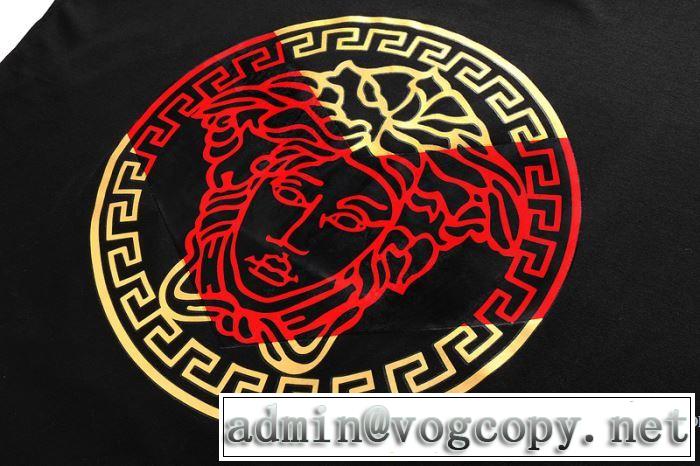 注目美品 2018春夏新作 通気性に優れた ヴェルサーチ VERSACE 3色可選 半袖Tシャツ