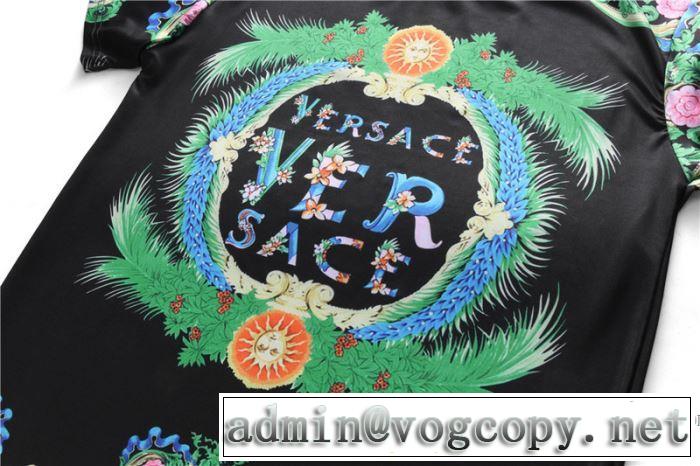 ラックスした雰囲気 ヴェルサーチ VERSACE 半袖Tシャツ 2018春夏新作 稀少*入手困難