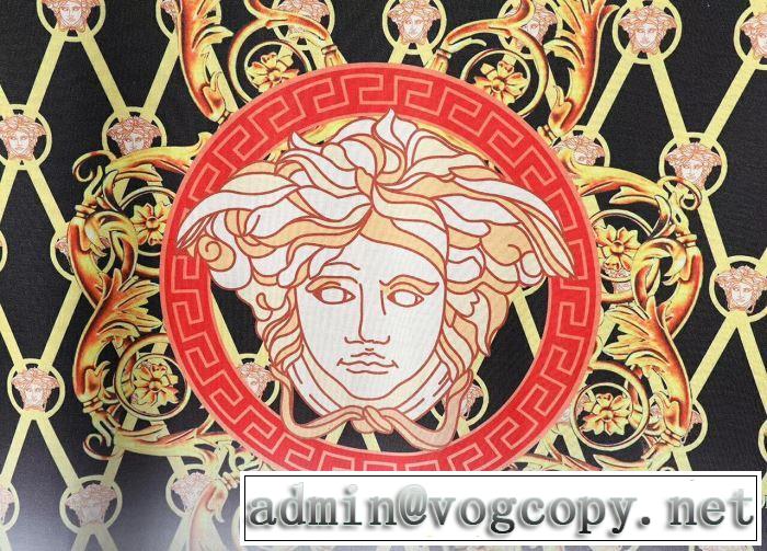 ヴェルサーチ VERSACE 半袖Tシャツ 2018春夏新作 快適な着心地 華やかさ満点