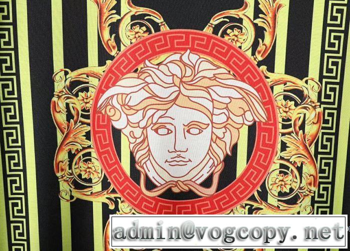 しわになりにくい ヴェルサーチ VERSACE 半袖Tシャツ 2018春夏新作 主役級のアイテム