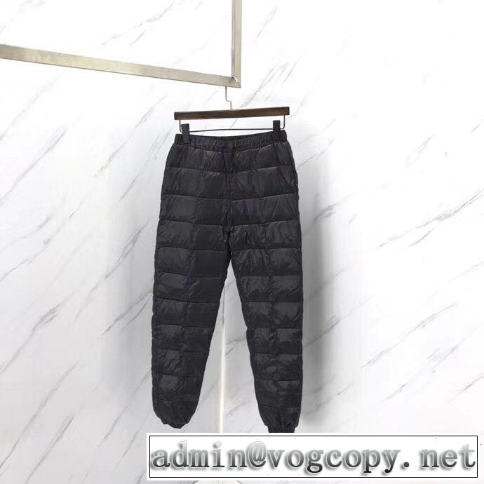 デニムパンツ 根強い人気定番商品 大人気商品再入荷! MONCLER モンクレール