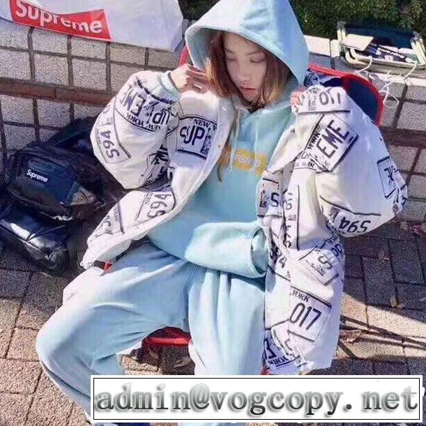 秋のお出かけに最適 Supreme 17FW License Plate Puffy Jacket SUPREME シュプリーム 多色可選 流行っている