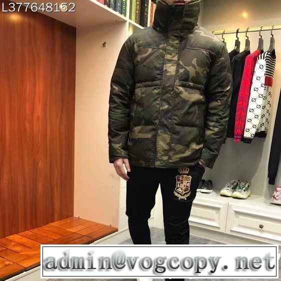 SUPREME シュプリーム 秋のお出かけに最適  絶妙な新商品 定番品質保証 人目を引く存在感