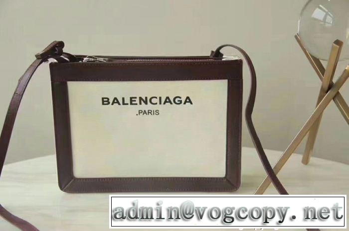 便利な定番アイテムショルダー付きBalenciagaバレンシアガコピーレディースクラッチバッグ