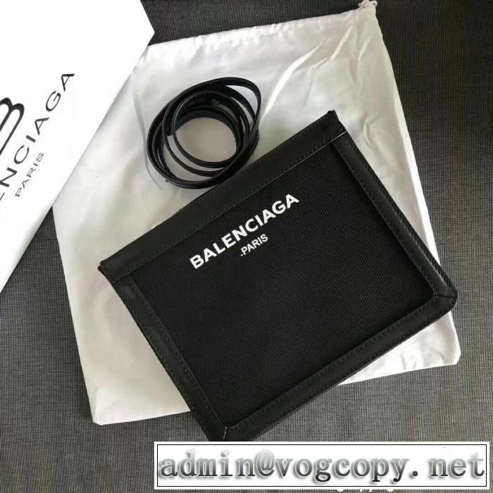 便利な定番アイテムショルダー付きBalenciagaバレンシアガコピーレディースクラッチバッグ