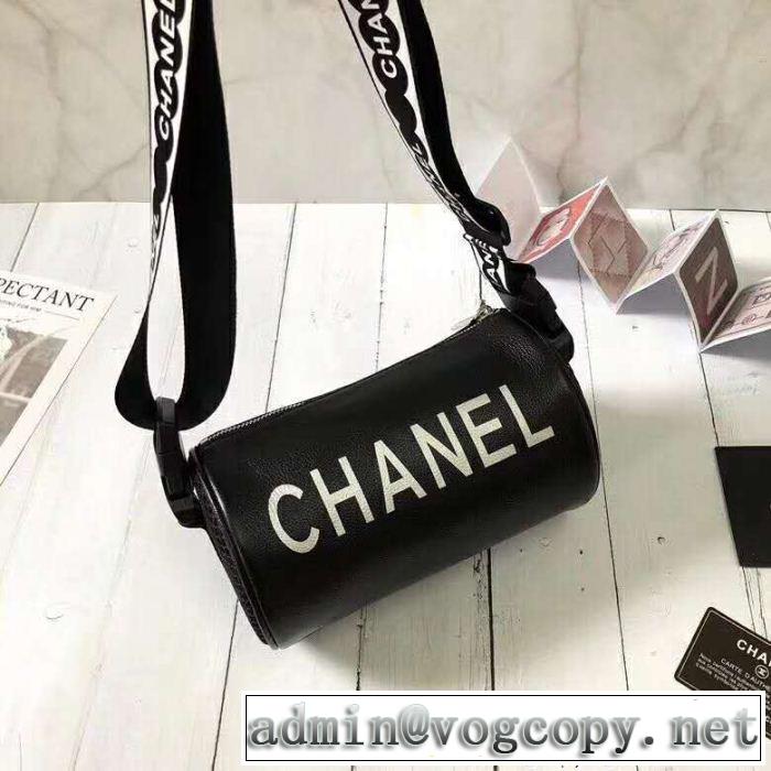 定番のストリートスタイルCHCHスーパーコピーショルダーレディース本革バッグ