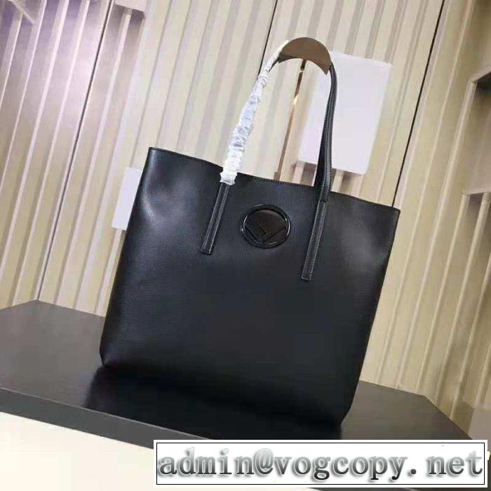  秋冬超人気の最新作 フェンディ FENDI ショルダーバッグ 上品でベーシック 