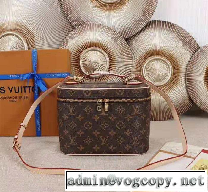 化粧ポーチ 人気デザインで欲しい 主役級のアイテム 超定番人気 LOUIS VUITTON ルイ ヴィトン