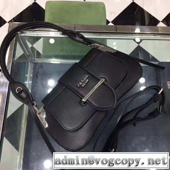 人気デザインで欲しい 最近人気一番！ PRADA プラダ ハンドバッグ 多色可選 大流行中