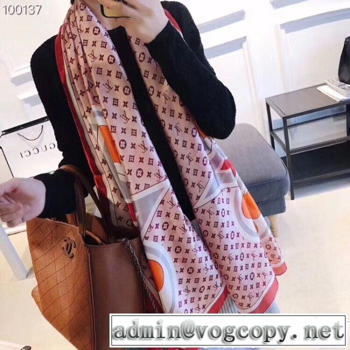 芸能人愛用 ルイ ヴィトン LOUIS VUITTON 流行っている スカーフ 2018年秋冬シーズン