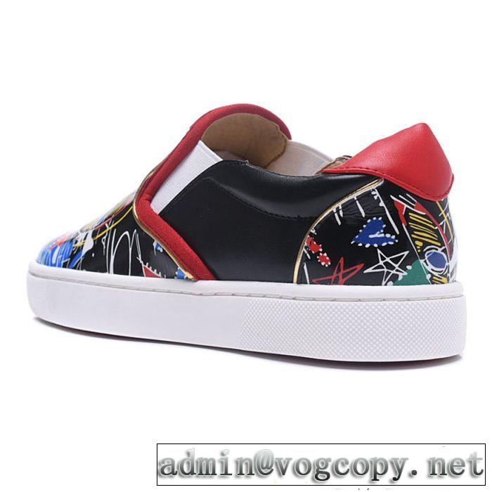 希少性の高いルブタン偽物Christian Louboutin超人気新品スリッポンカジュアルブラックスニーカーレザー採用