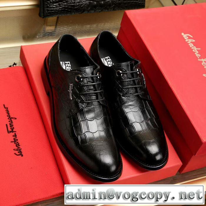 2018新品入荷 軽量で薄手の フェラガモ FERRAGAMOカジュアルシューズ