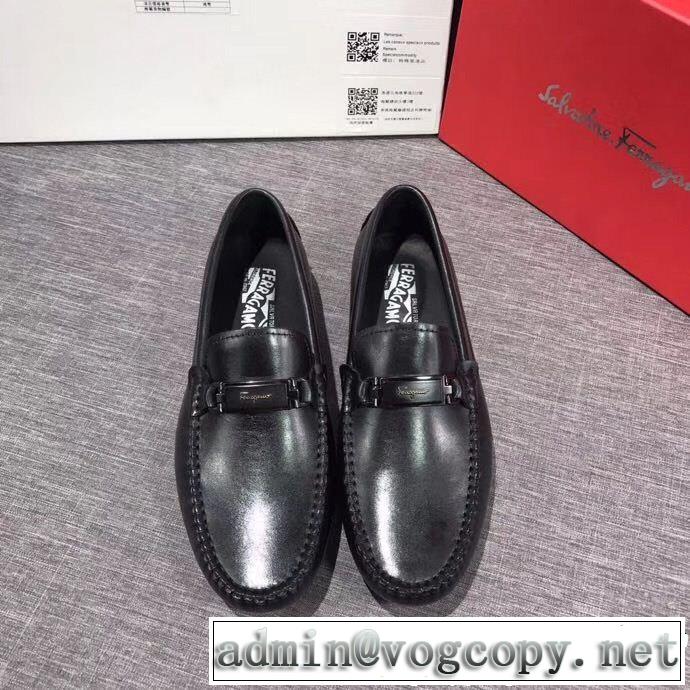  FERRAGAMO カジュアルシューズ　2018最安値今年っぽくNEWファッション サルヴァトーレフェラガモ