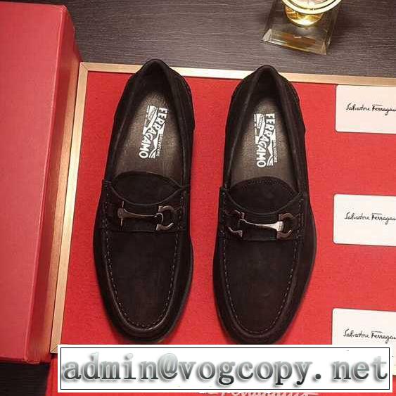 今季大人気新作登場 FERRAGAMO サルヴァトーレフェラガモ 今季新作登場 カジュアルシューズ