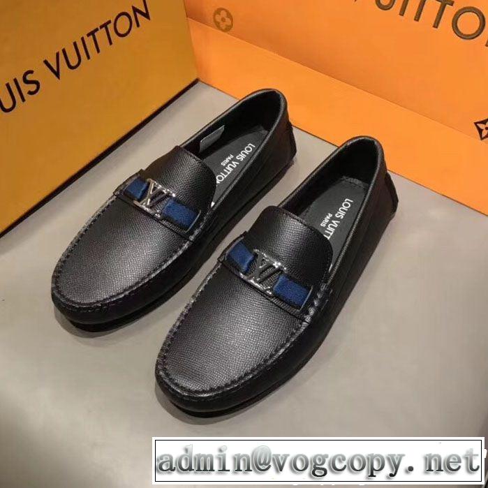 有名人同じアイテム  LOUIS VUITTON カジュアルシューズ希少性の高い ルイ ヴィトン