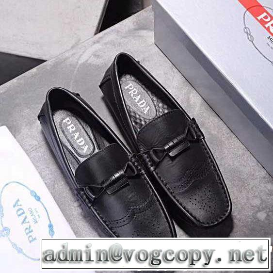 2018新品入荷 プラダ秋冬セール PRADA 大胆なデザインスニーカー、靴 流行の注目ブランド