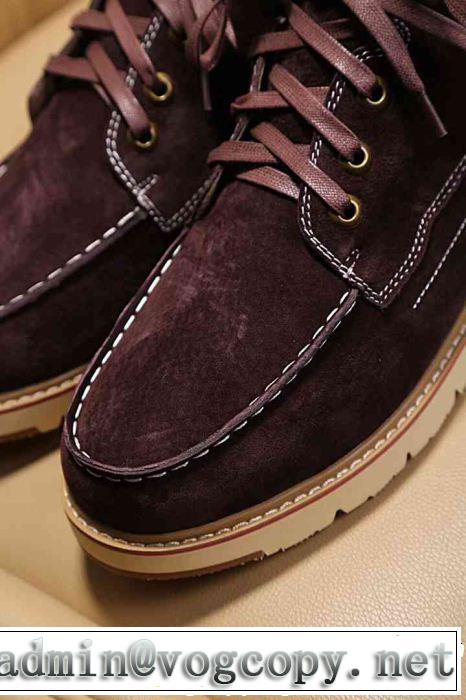 日本でおなじみ!? UGG 最安値が実現 カジュアルシューズ 4色可選 注目なアイテム