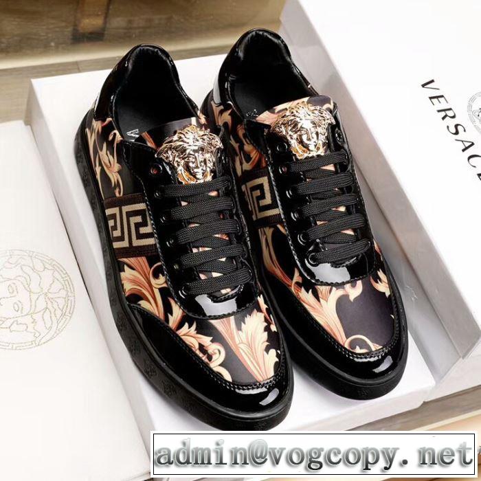 高品質なヴェルサーチ VERSACE18ＳＳ美品ランニングシューズ