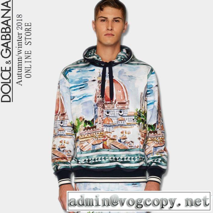 ドルチェ＆ガッバーナ Dolce&Gabbana 2018年秋冬入荷  パーカー 人目を引く存在感