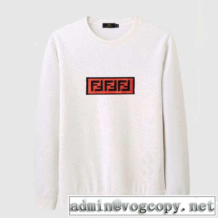  秋冬超人気の最新作　ファッショニスタ愛用　 フェンディ FENDI 　多色可選  ジップパーカー　