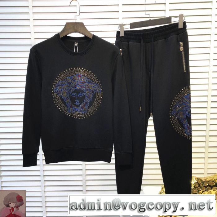 2018最高ランキング VERSACE 2018年秋冬入荷 上下セット 超人気美品 ヴェルサーチ