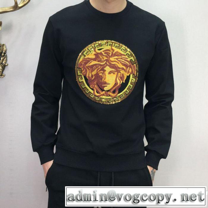 上下セット 2色可選 VERSACE ヴェルサーチ 2018年秋冬シーズン ファッションの最先端！