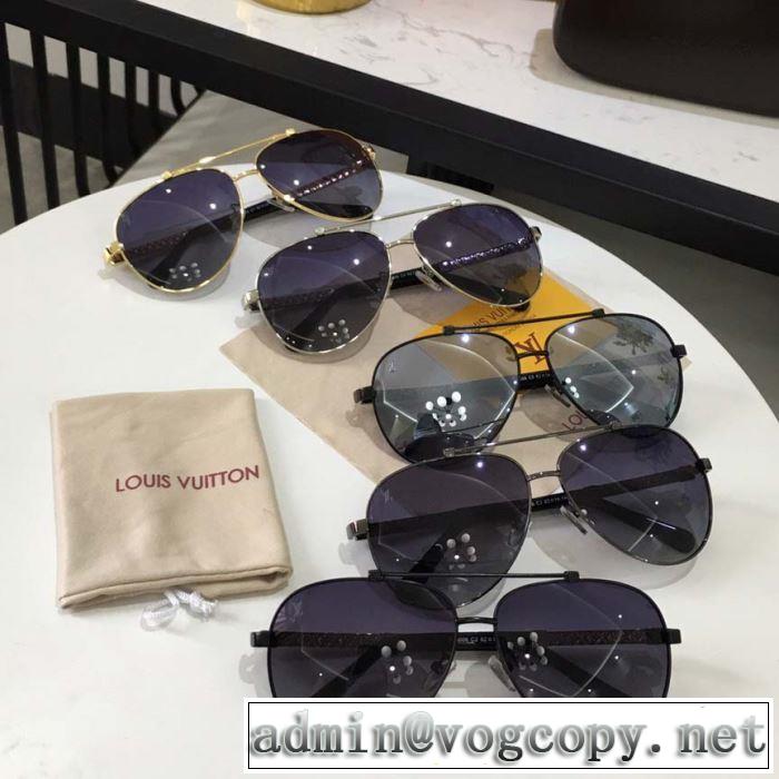 多色可選  2019即旬な装いに  サングラス  トップスをインするスタイル  ルイ ヴィトン LOUIS VUITTON