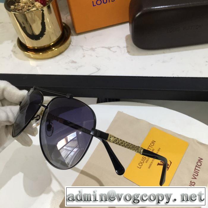 多色可選  2019即旬な装いに  サングラス  トップスをインするスタイル  ルイ ヴィトン LOUIS VUITTON