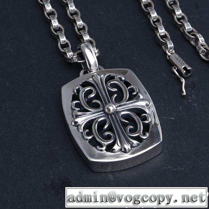 甘過ぎず大人な印象に クロムハーツぐっと鮮度がアップ CHROME HEARTS ペンダントトップ 2019年春夏のトレンドアイテム