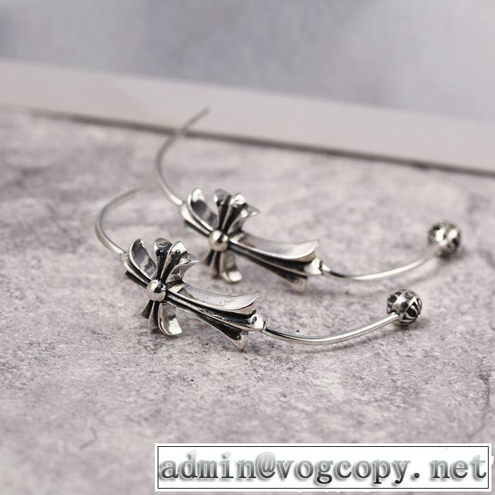 ピアス ブラッシュアップして華やかに クロムハーツ品のよさを感じさ CHROME HEARTS きちんと感が抜群