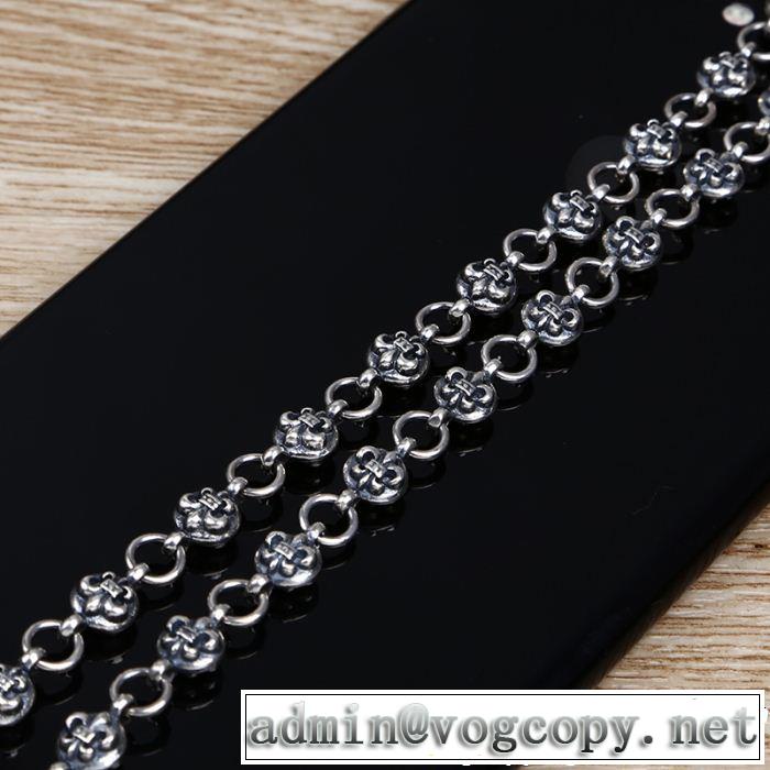 甘過ぎず大人な印象に ネックレス クロムハーツぐっと鮮度がアップ CHROME HEARTS