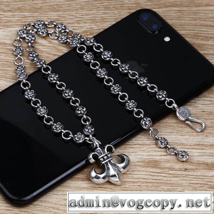 甘過ぎず大人な印象に ネックレス クロムハーツぐっと鮮度がアップ CHROME HEARTS