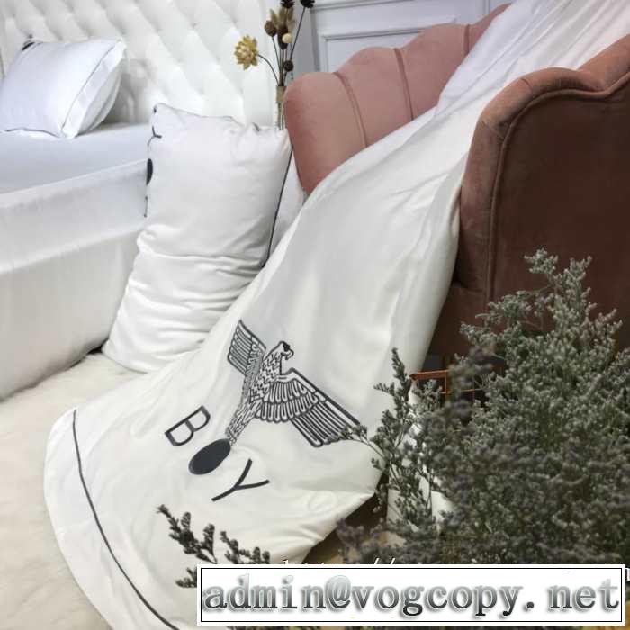 大人かわいい秋冬コーデを楽しみ 寝具4点セット 2019トレンドカラー秋冬セール ボーイロンドン BOY LONDON