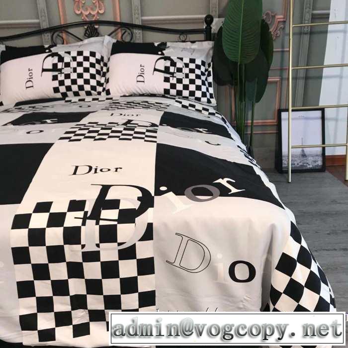 軽やかにおしゃれにコーデを楽しむ ディオール【2019秋冬】の注目トレンド DIOR  寝具4点セット