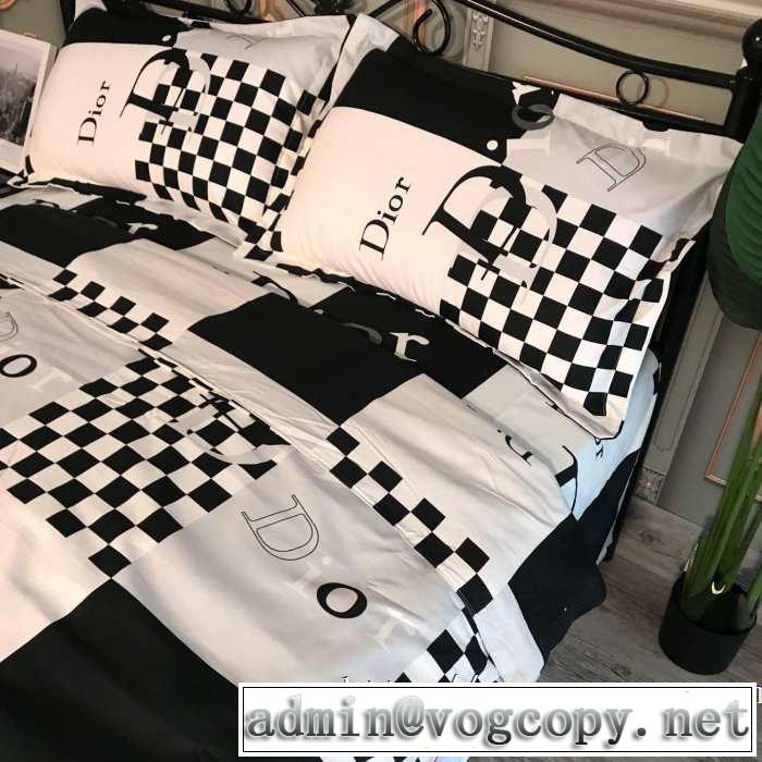 軽やかにおしゃれにコーデを楽しむ ディオール【2019秋冬】の注目トレンド DIOR  寝具4点セット