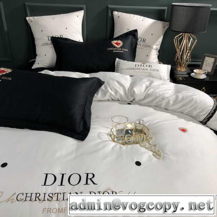 もちろん相性抜群 ディオール 2019秋のファッショントレンドはこれ DIOR  寝具4点セット