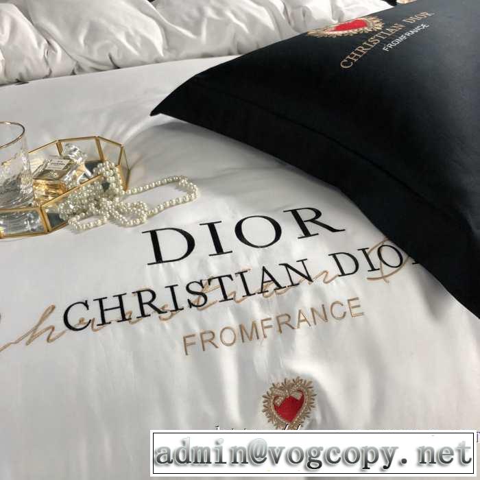 もちろん相性抜群 ディオール 2019秋のファッショントレンドはこれ DIOR  寝具4点セット